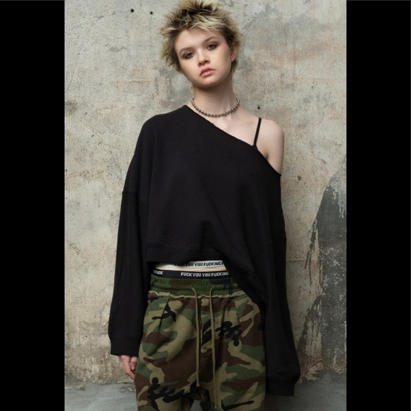 R13 OFF SHOULDER PATTI washed black. Size XS.